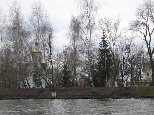 Файл:Домик Порошенко 4.png