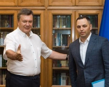 Файл:Портнов Янукович.jpg