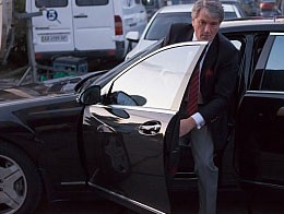 Файл:Ющенко - мерседес.jpg