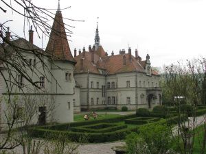 Дворец графа Шенборна.jpg